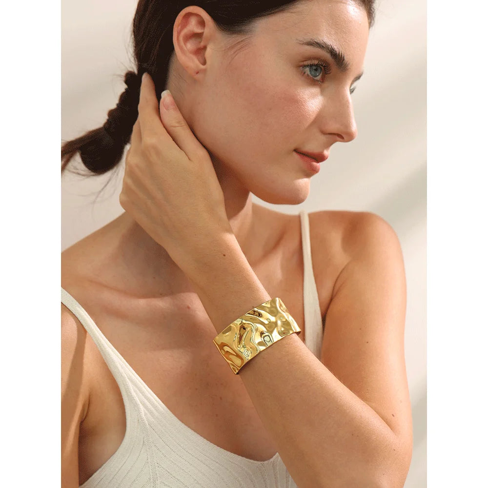 Audry | Hammered Cuff Bracelet